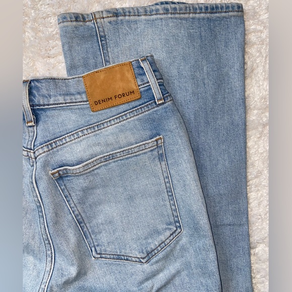 Aritzia Denim Forum The Marianne Flare - Picture 12 of 16